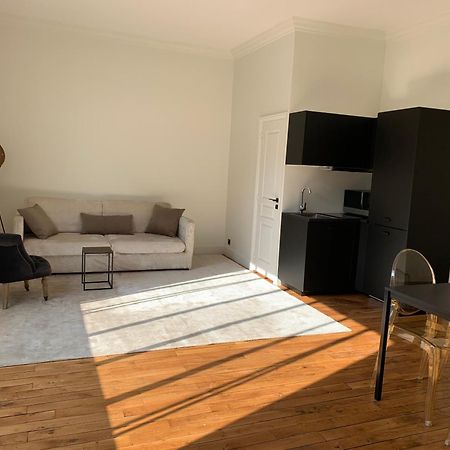 Superbe Appartement Tour Eiffel Parigi Esterno foto